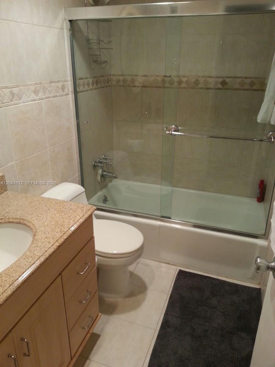 Photo of 3901 Ocean Dr #8T, Hollywood, Florida, 33019 -