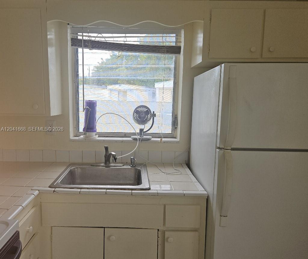   /   sq. ft. $ 2026-06-23 0 foto