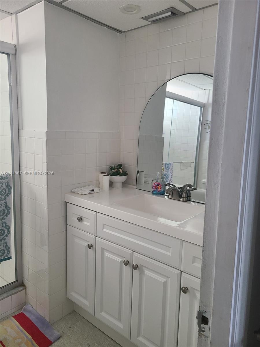708 1 / 2 873 sq. ft. $ 2026-06-23 0 Photo