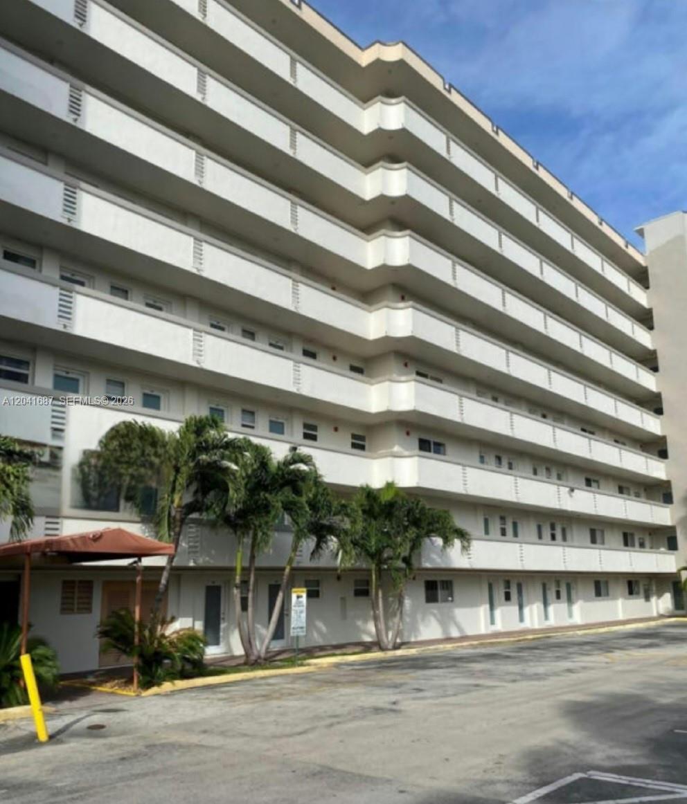 708 1 / 2 873 sq. ft. $ 2026-06-23 0 Photo