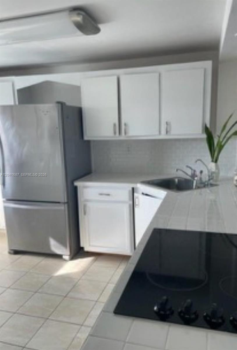 708 1 / 2 873 sq. ft. $ 2026-06-23 0 Photo