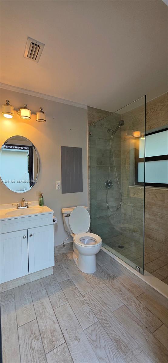 See details 5010 4 / 4 2622 sq. ft. $ 2026-06-23 0 Photo