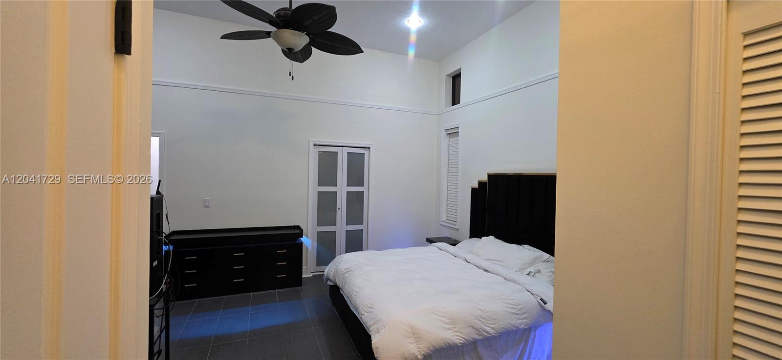 See details 5010 4 / 4 2622 sq. ft. $ 2026-06-23 0 Photo