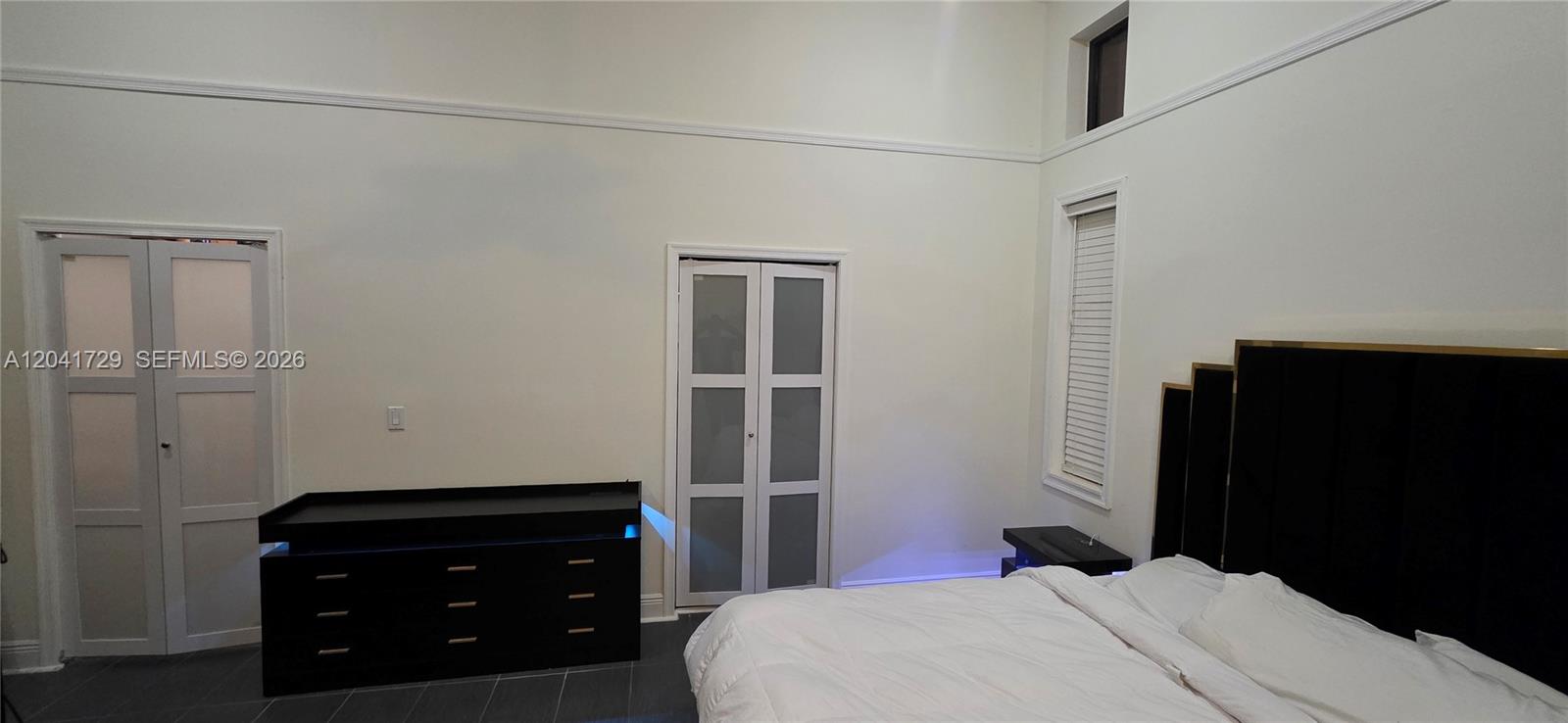 See details 5010 4 / 4 2622 sq. ft. $ 2026-06-23 0 Photo
