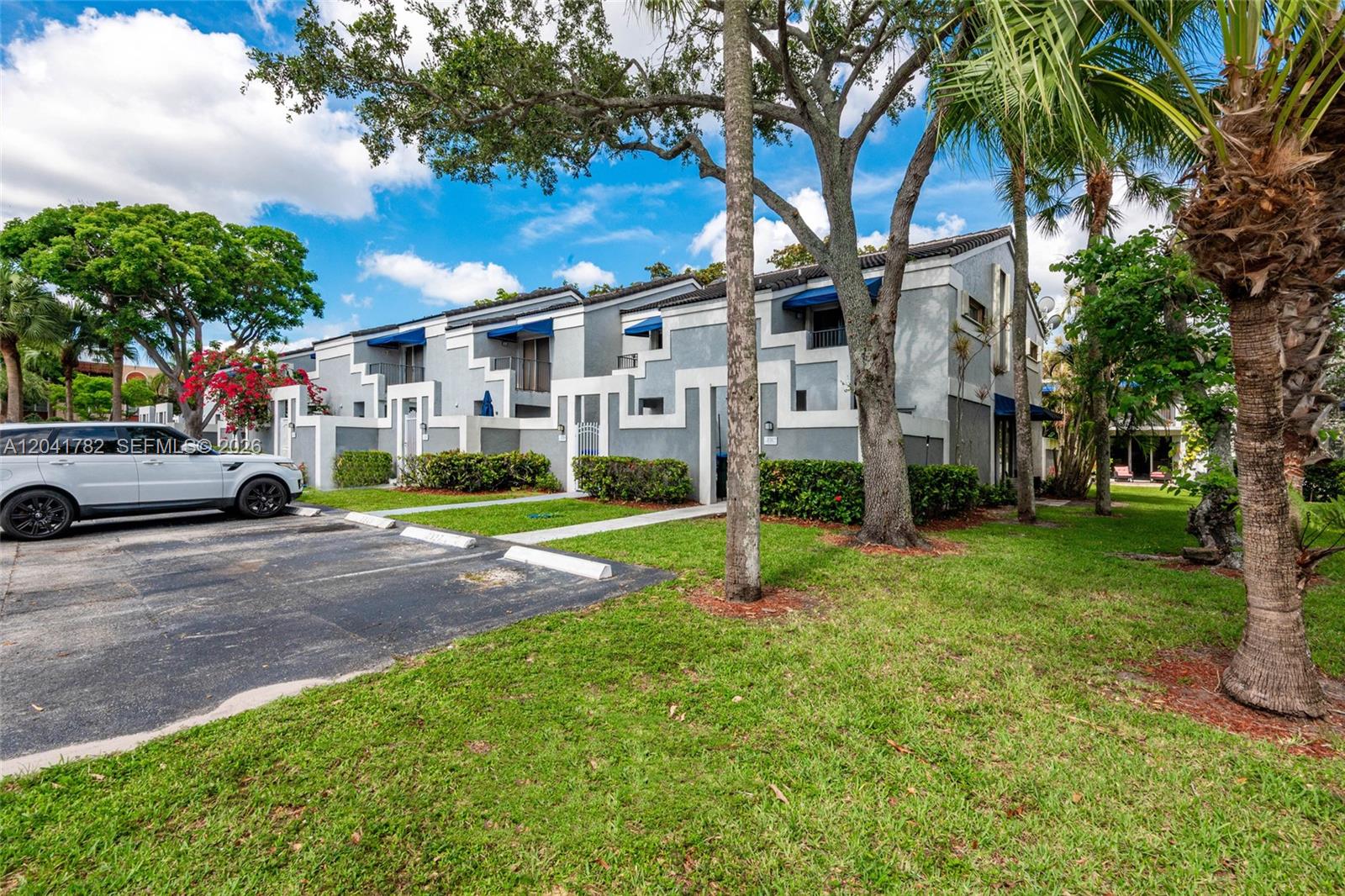2327 2 / 3 1332 sq. ft. $ 2026-06-23 0 Photo