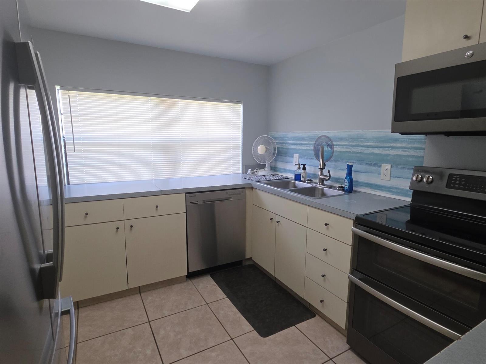   / 0  sq. ft. $ 2026-06-25 0 Photo