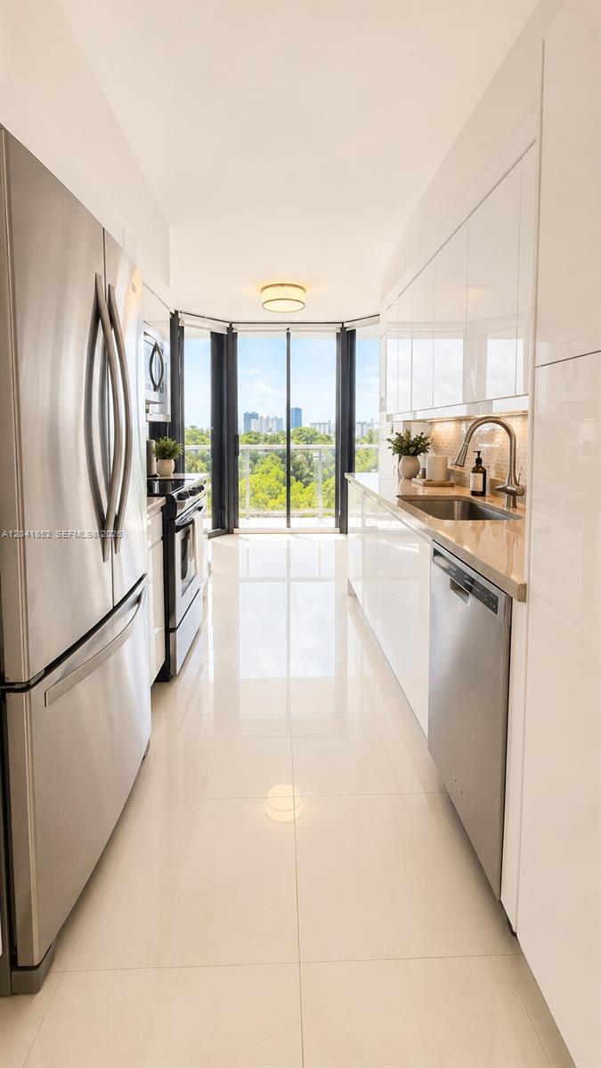Photo of 3640 Yacht Club Dr  #502, Aventura, Florida, 33180 - 