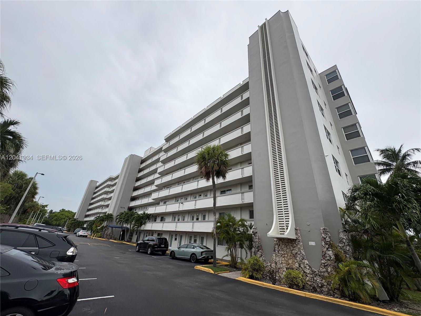 211 2 / 2 1233 sq. ft. $ 2026-06-23 0 Photo