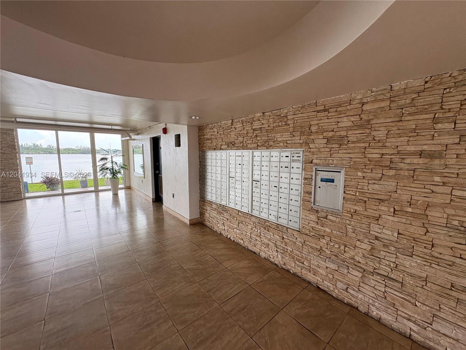 211 2 / 2 1233 sq. ft. $ 2026-06-23 0 Photo