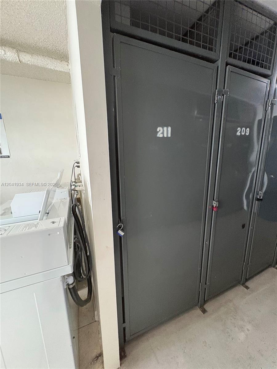 211 2 / 2 1233 sq. ft. $ 2026-06-23 0 Photo