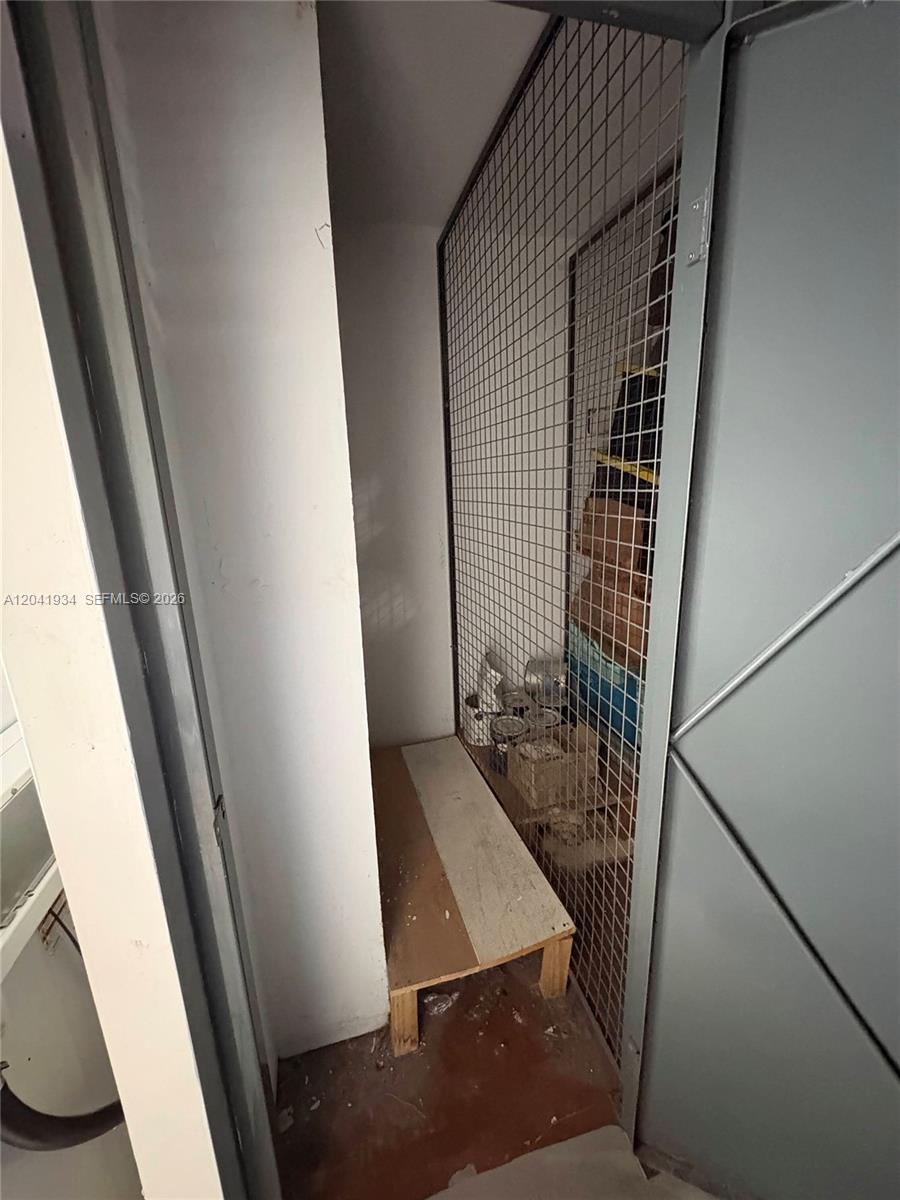 211 2 / 2 1233 sq. ft. $ 2026-06-23 0 Photo