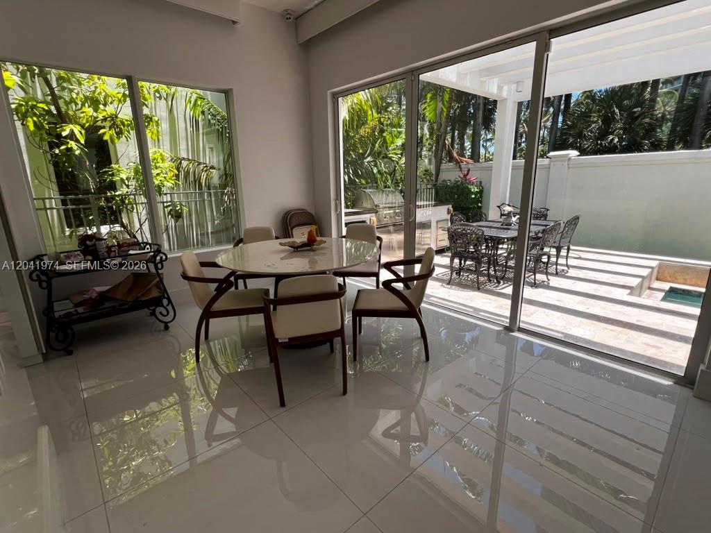 Photo of 18975 Atlantic Blvd (18975), Sunny Isles Beach, Florida, 33160 -