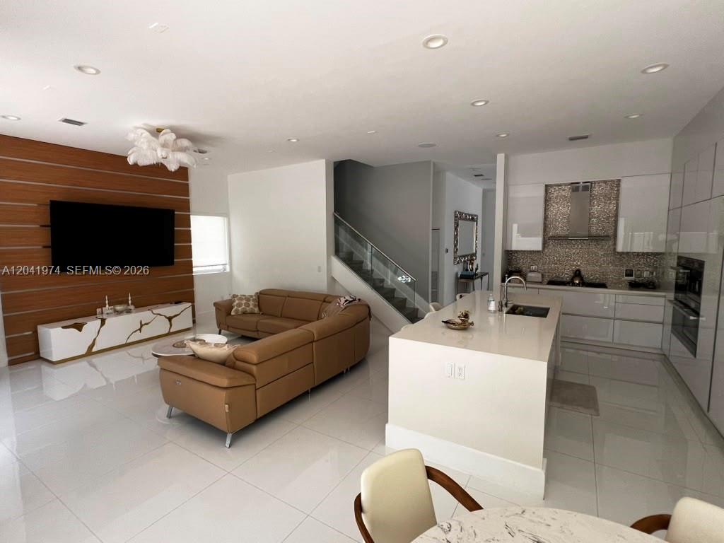 Photo of 18975 Atlantic Blvd (18975), Sunny Isles Beach, Florida, 33160 -