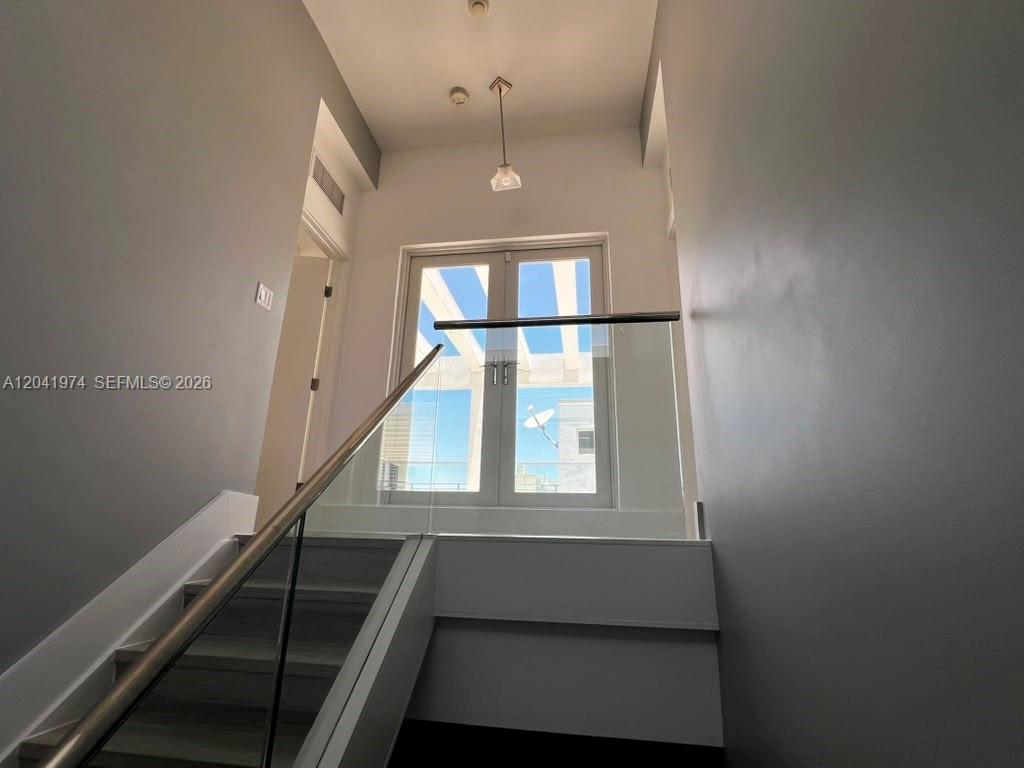 Photo of 18975 Atlantic Blvd (18975), Sunny Isles Beach, Florida, 33160 -