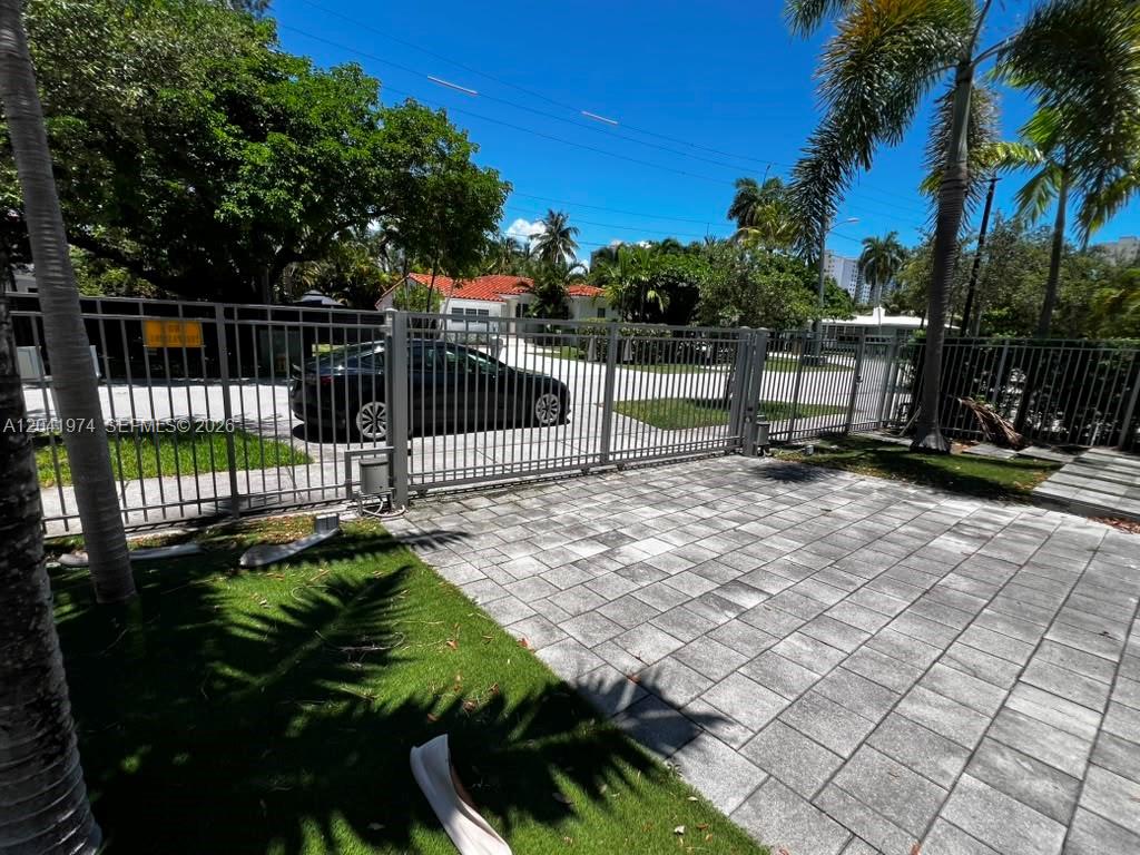 Photo of 18975 Atlantic Blvd (18975), Sunny Isles Beach, Florida, 33160 -