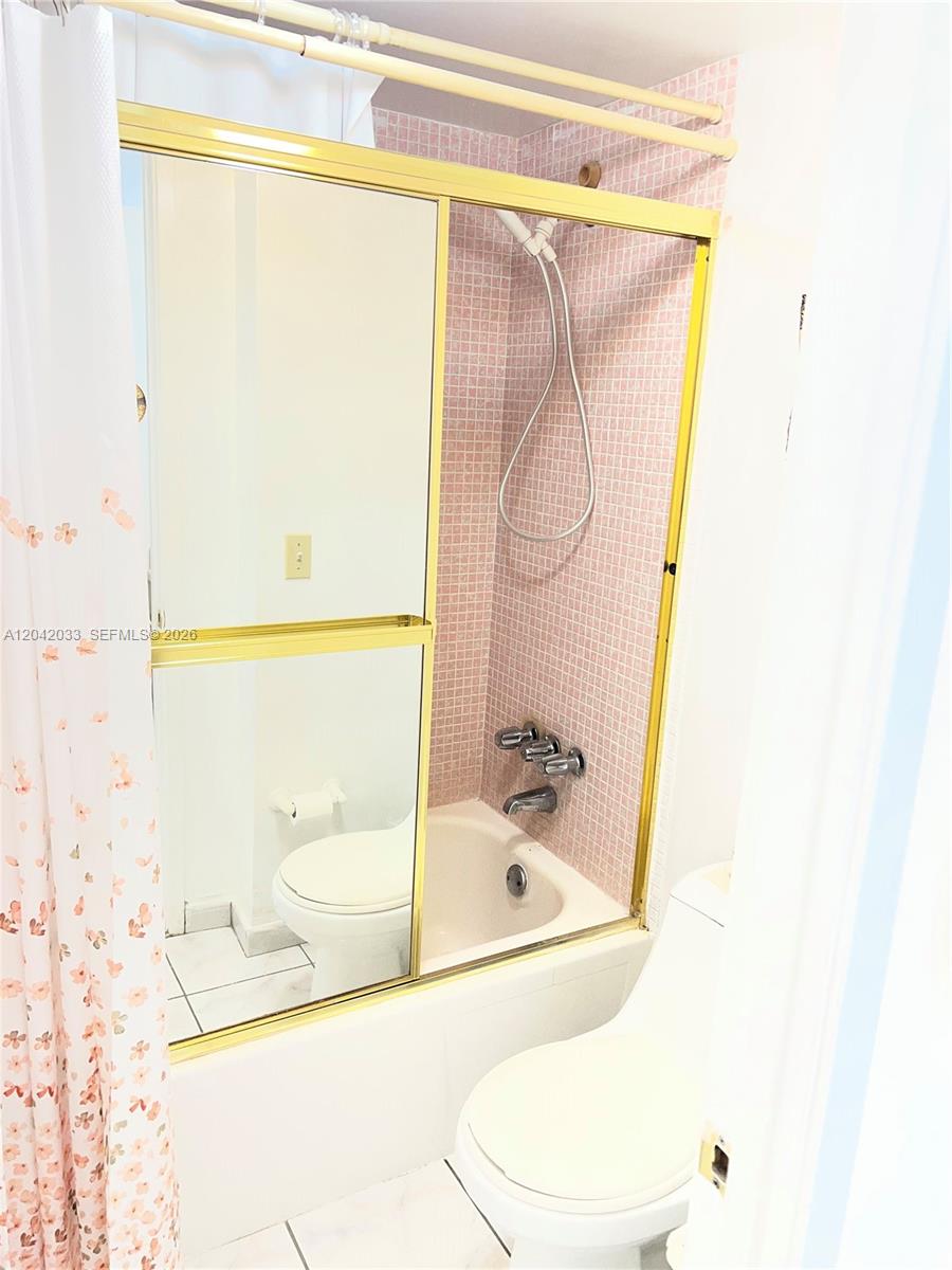 222E 1 / 2 861 sq. ft. $ 2026-06-23 0 Photo