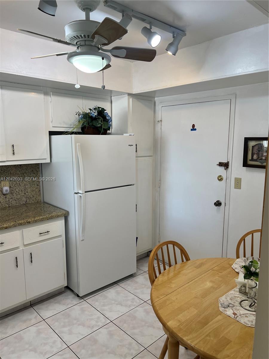 222E 1 / 2 861 sq. ft. $ 2026-06-23 0 Photo