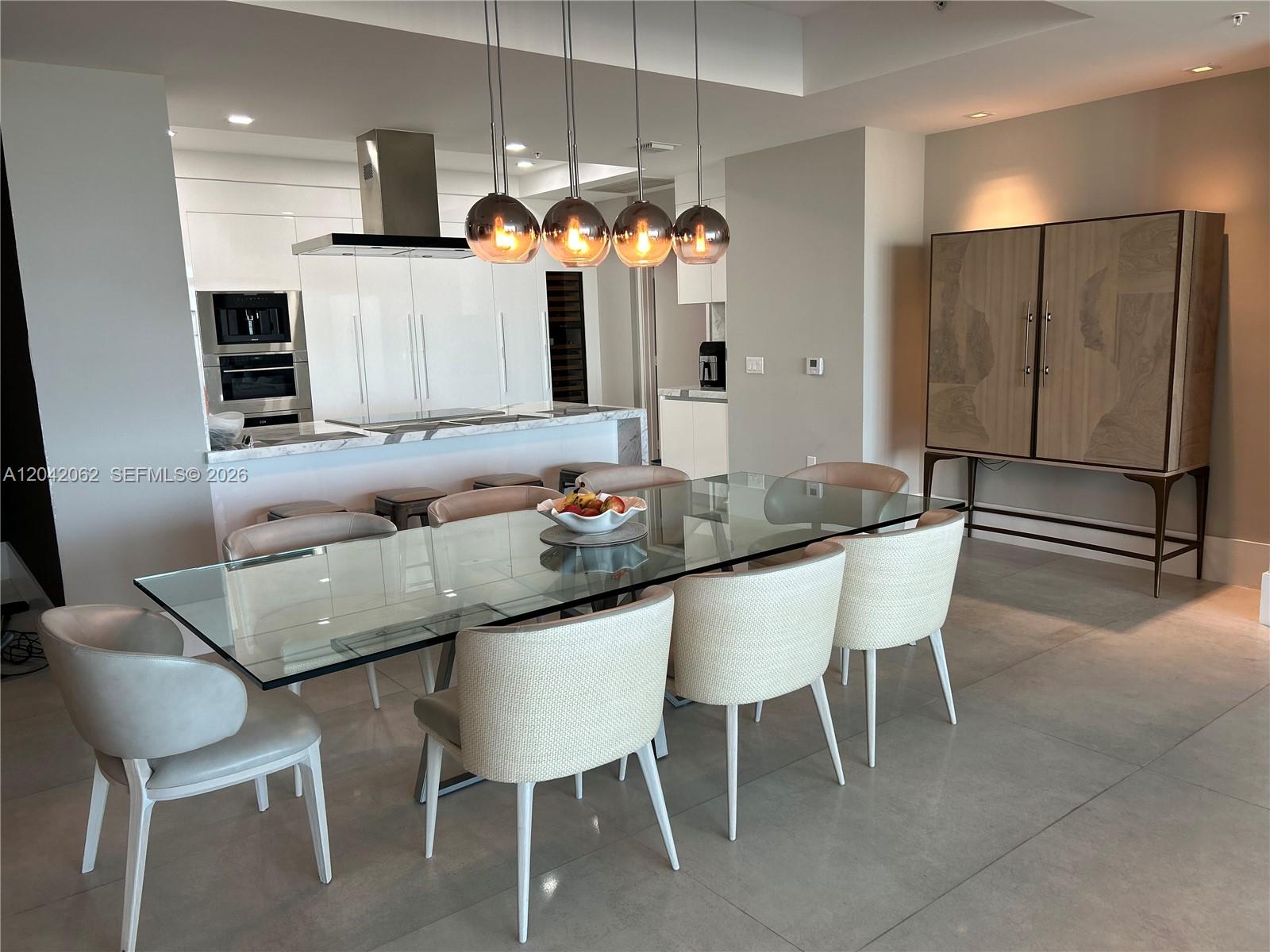 5-2503 4 / 5 3094 sq. ft. $ 2026-06-23 0 Photo