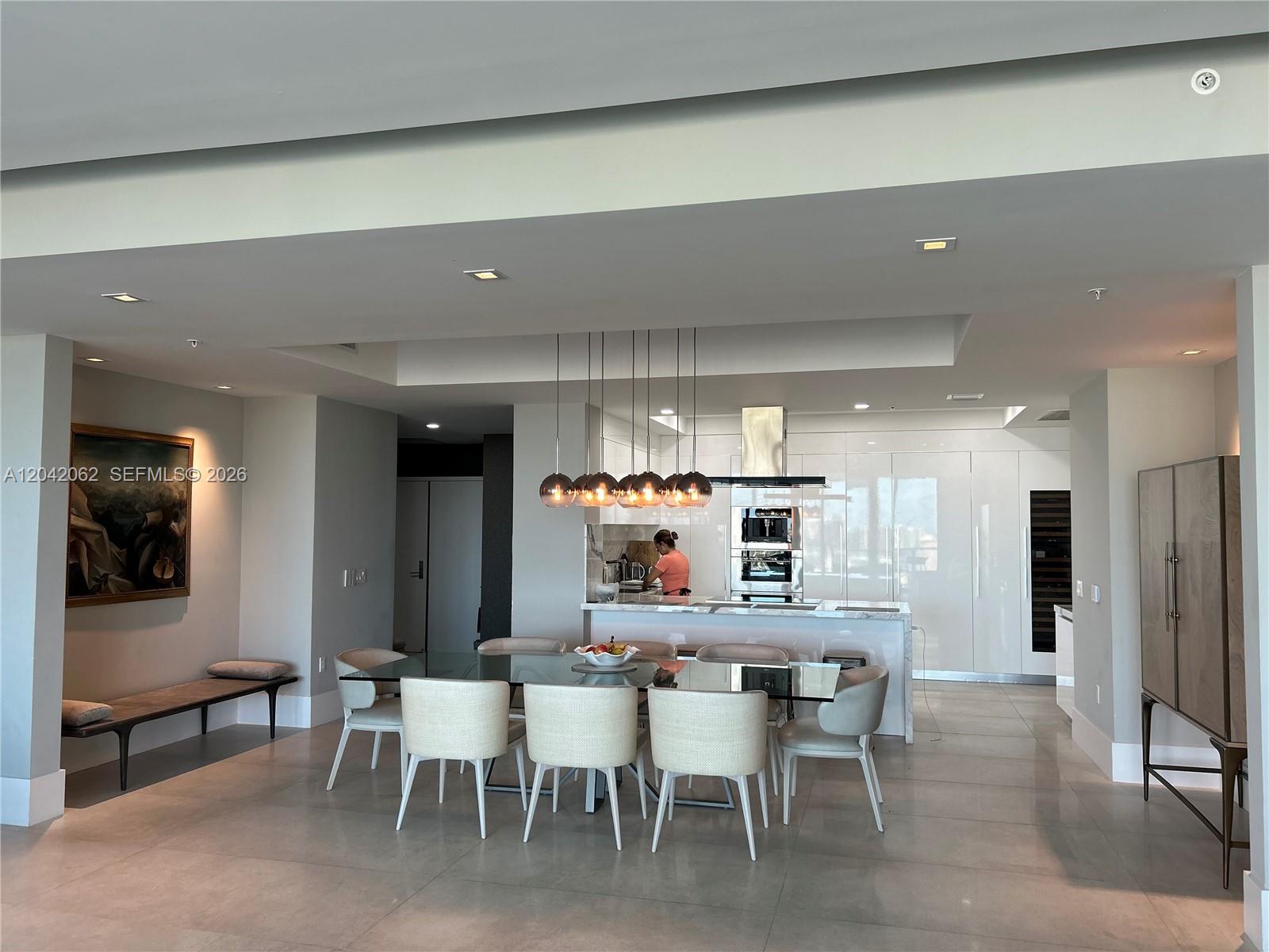 5-2503 4 / 5 3094 sq. ft. $ 2026-06-23 0 Photo