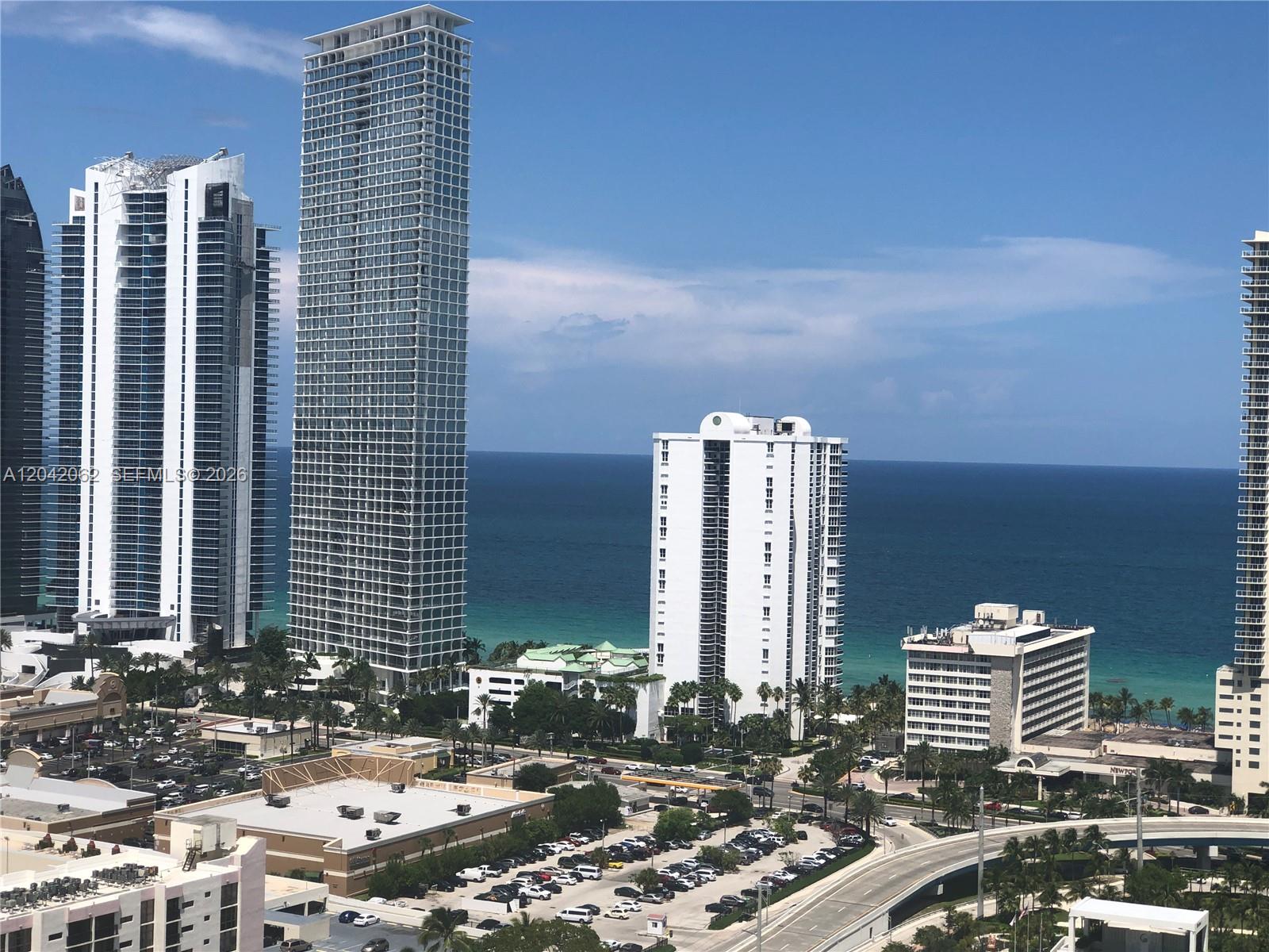 5-2503 4 / 5 3094 sq. ft. $ 2026-06-23 0 Photo