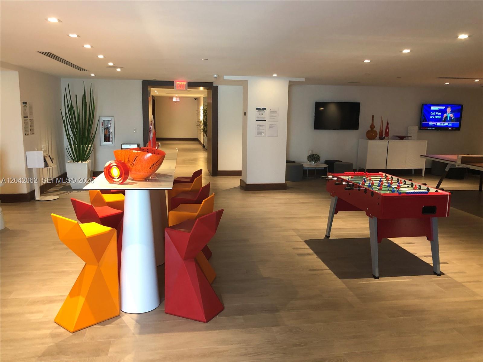 5-2503 4 / 5 3094 sq. ft. $ 2026-06-23 0 Photo