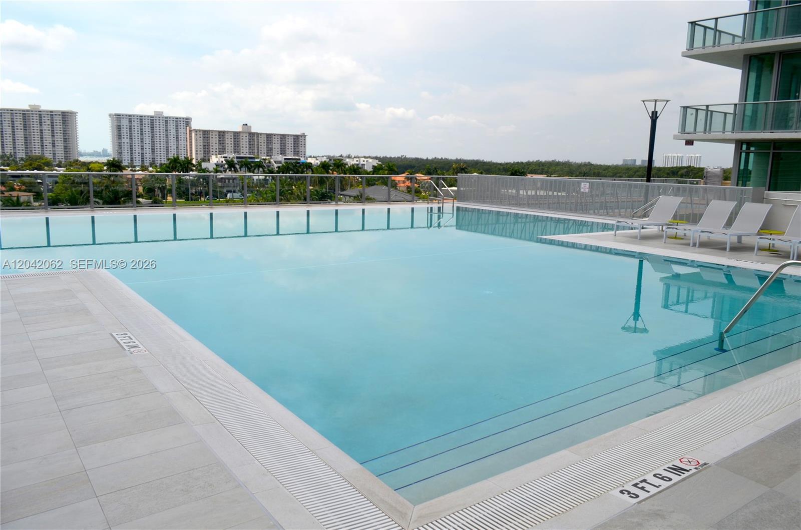5-2503 4 / 5 3094 sq. ft. $ 2026-06-23 0 Photo