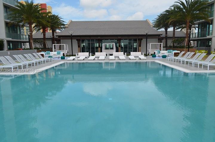 5-2503 4 / 5 3094 sq. ft. $ 2026-06-23 0 Photo