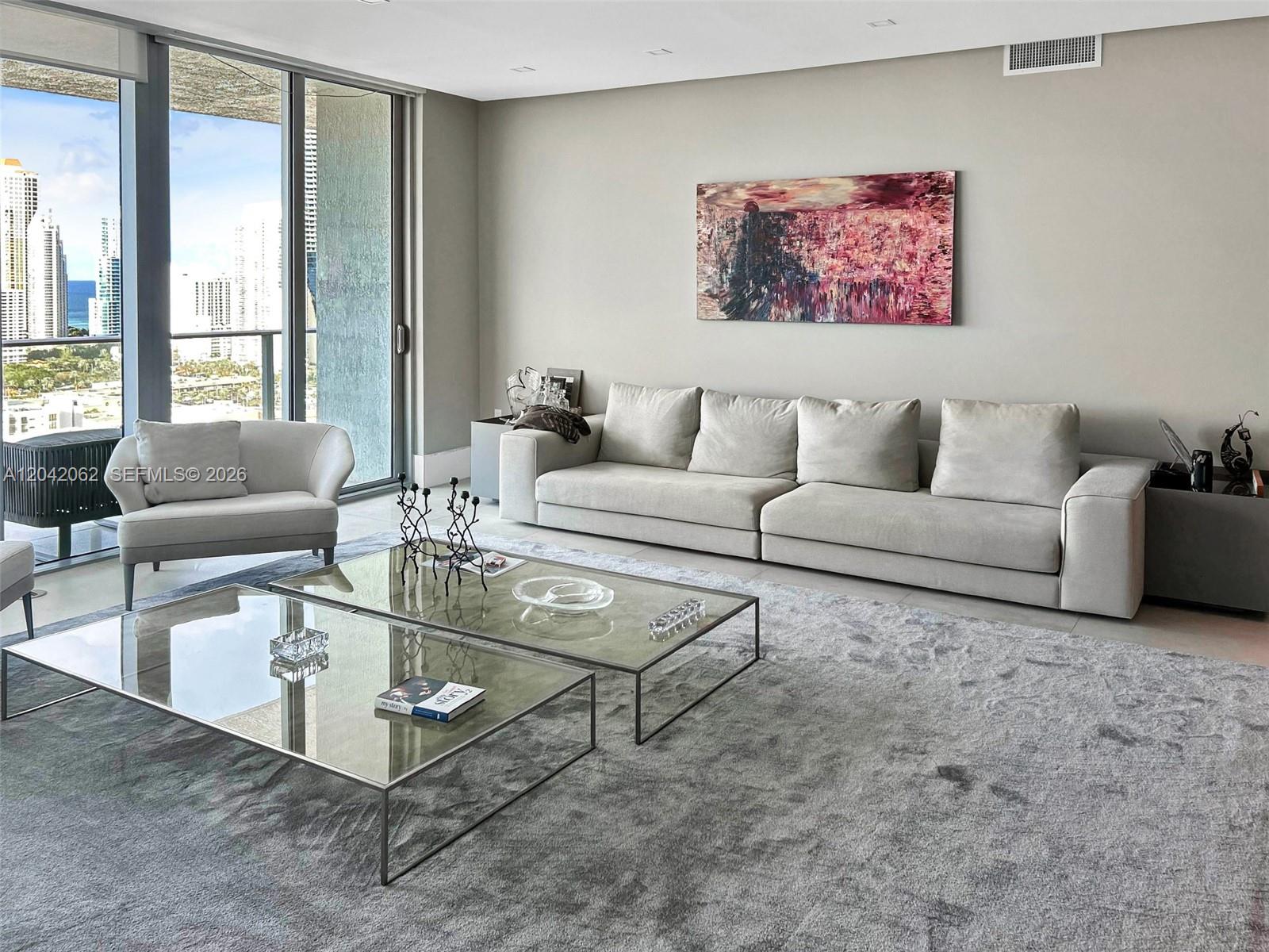 5-2503 4 / 5 3094 sq. ft. $ 2026-06-23 0 Photo