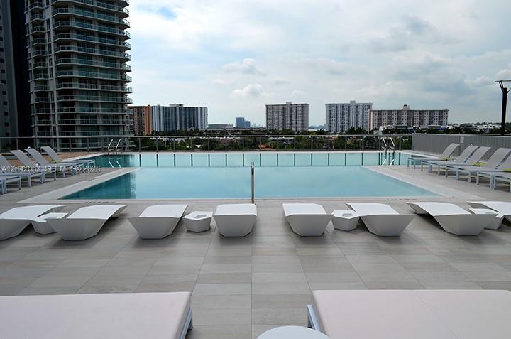 5-2503 4 / 5 3094 sq. ft. $ 2026-06-23 0 Photo