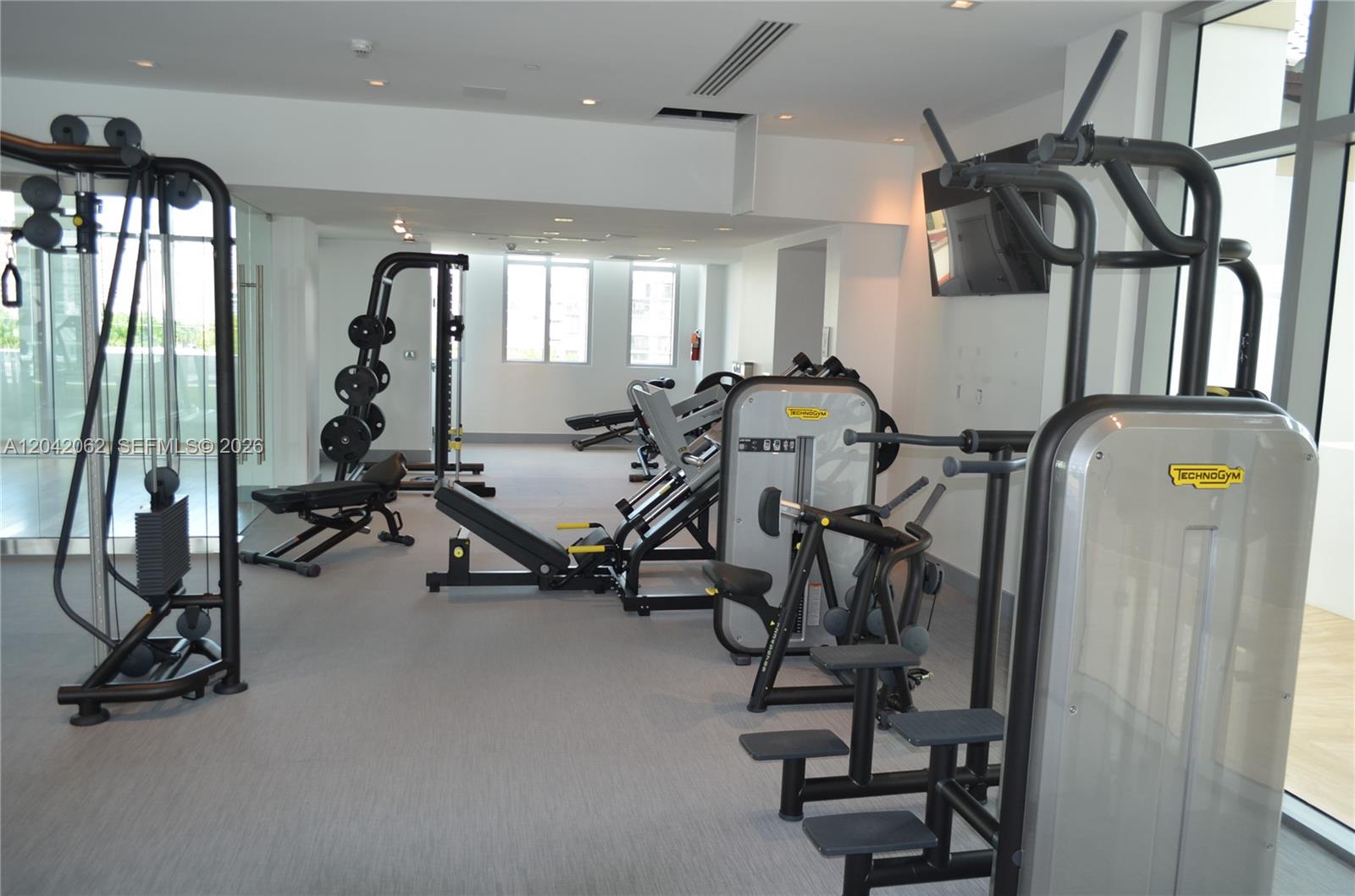 5-2503 4 / 5 3094 sq. ft. $ 2026-06-23 0 Photo