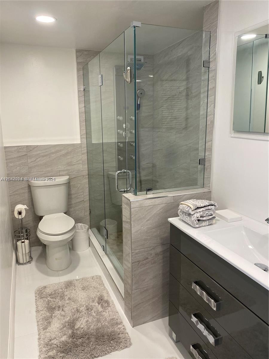 Photo of 3505 Ocean Dr (avail July,11 2026)  #606, Hollywood, Florida, 33019 - 