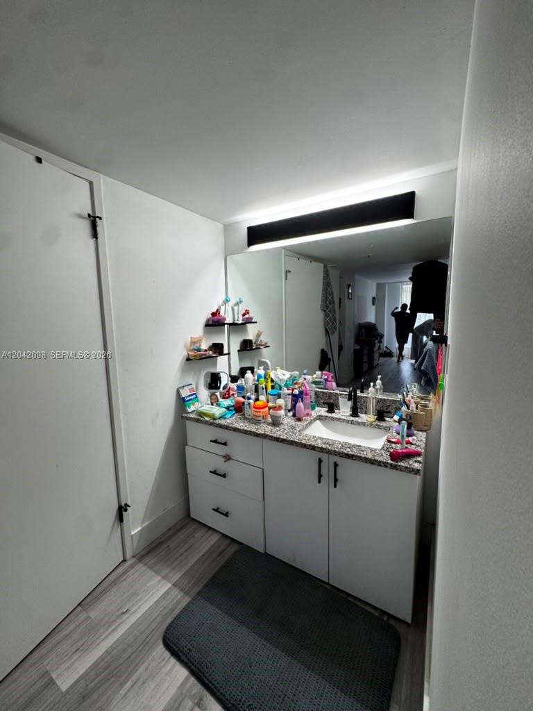 M11 2 / 2 1294 sq. ft. $ 2026-06-23 0 Photo