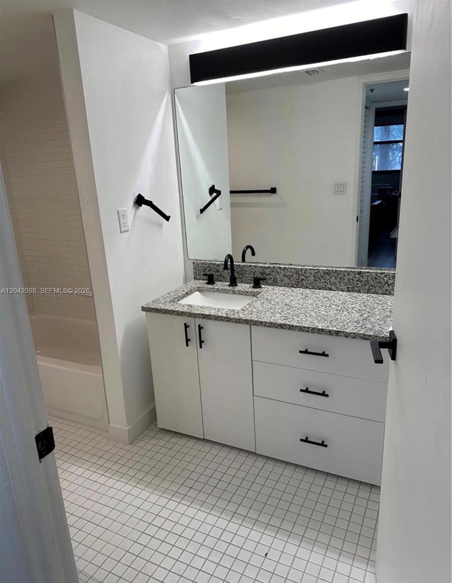 M11 2 / 2 1294 sq. ft. $ 2026-06-23 0 Photo