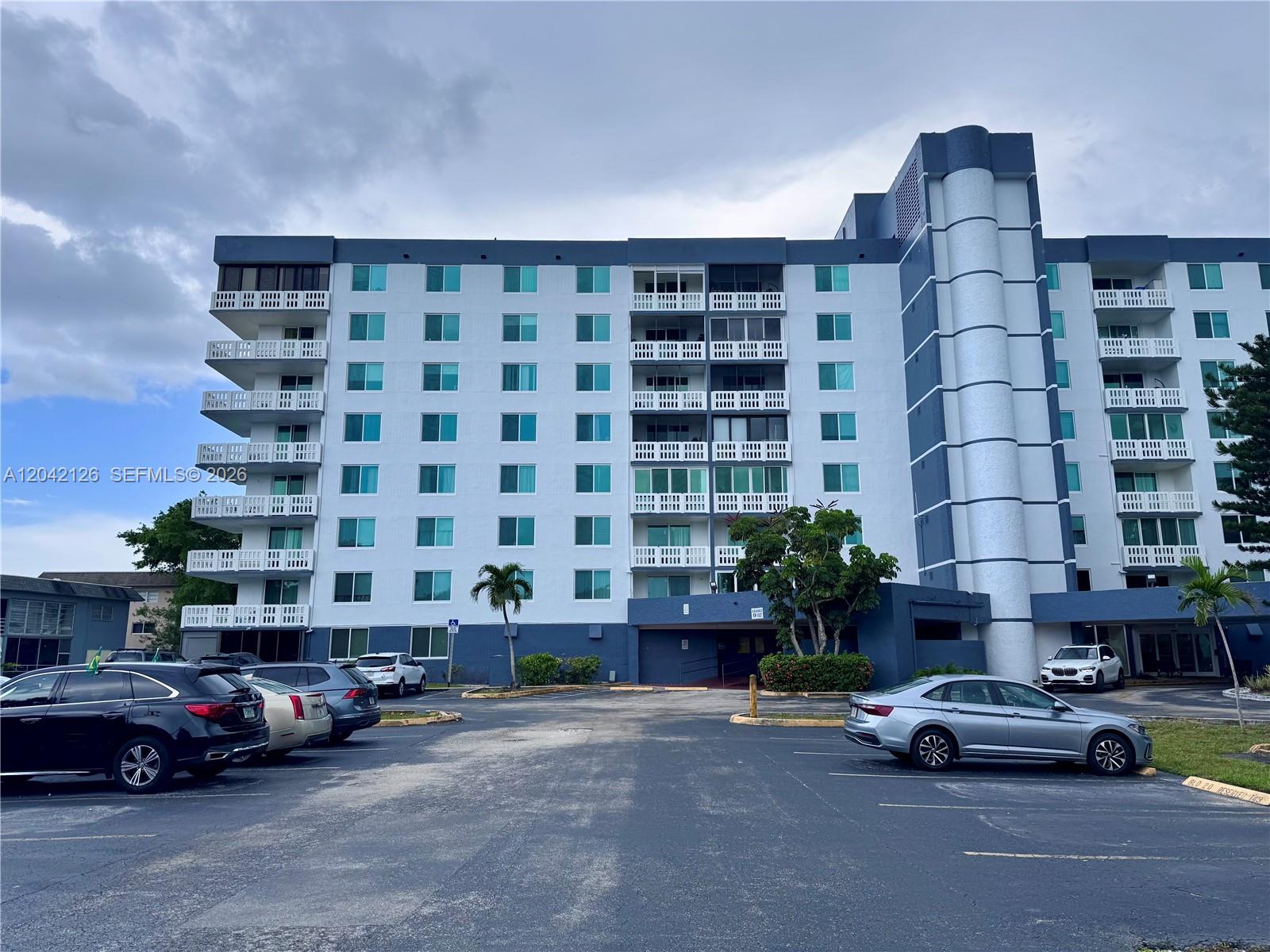102 2 / 2 1150 sq. ft. $ 2026-06-23 0 foto