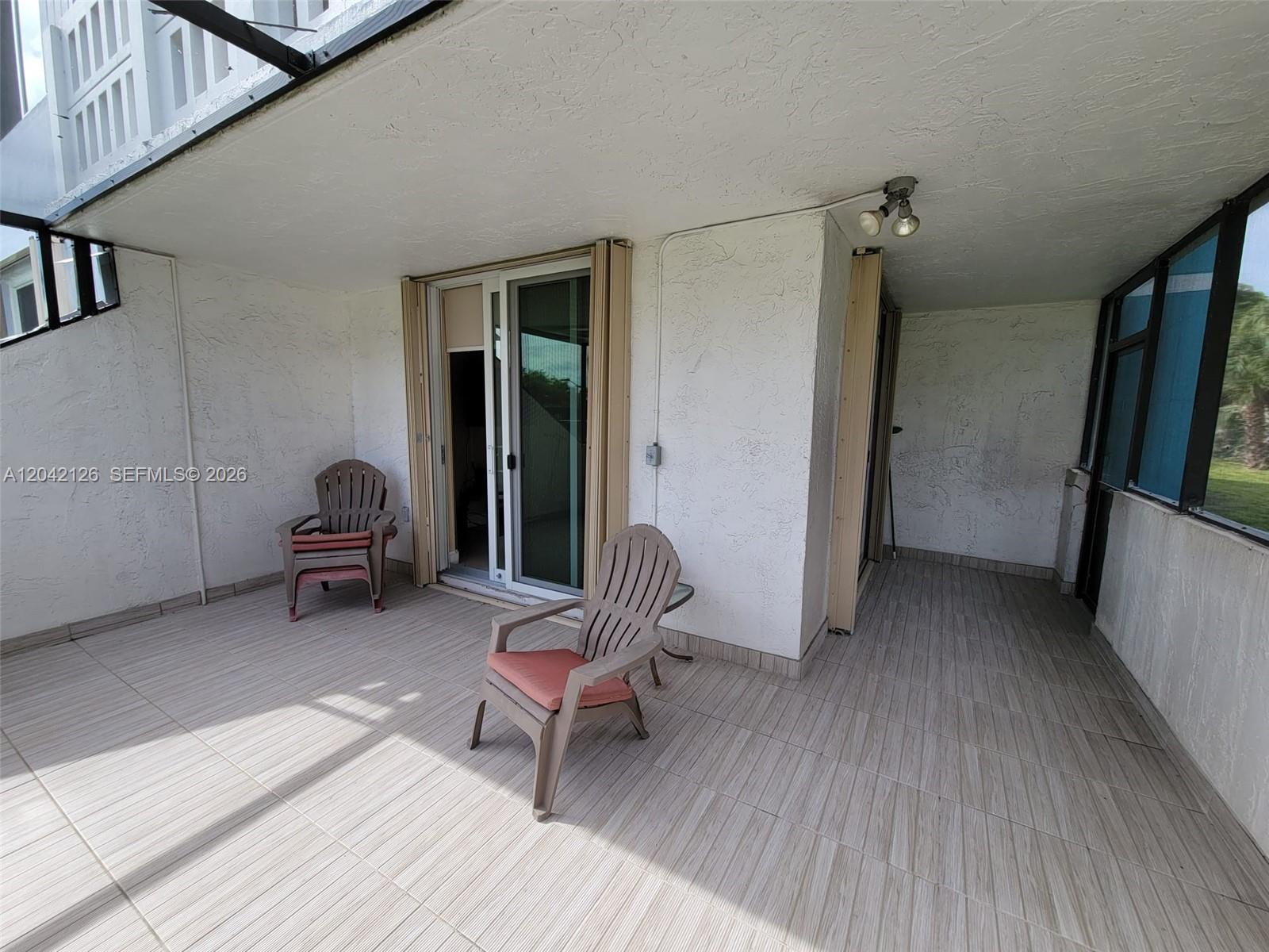 102 2 / 2 1150 sq. ft. $ 2026-06-23 0 foto