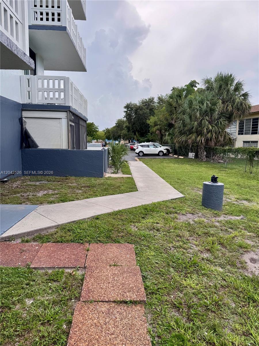 102 2 / 2 1150 sq. ft. $ 2026-06-23 0 foto