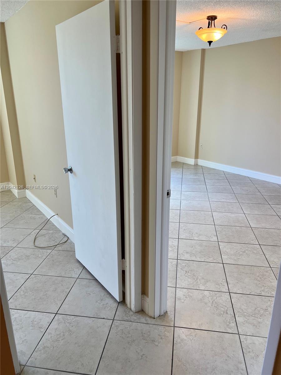102 2 / 2 1150 sq. ft. $ 2026-06-23 0 foto