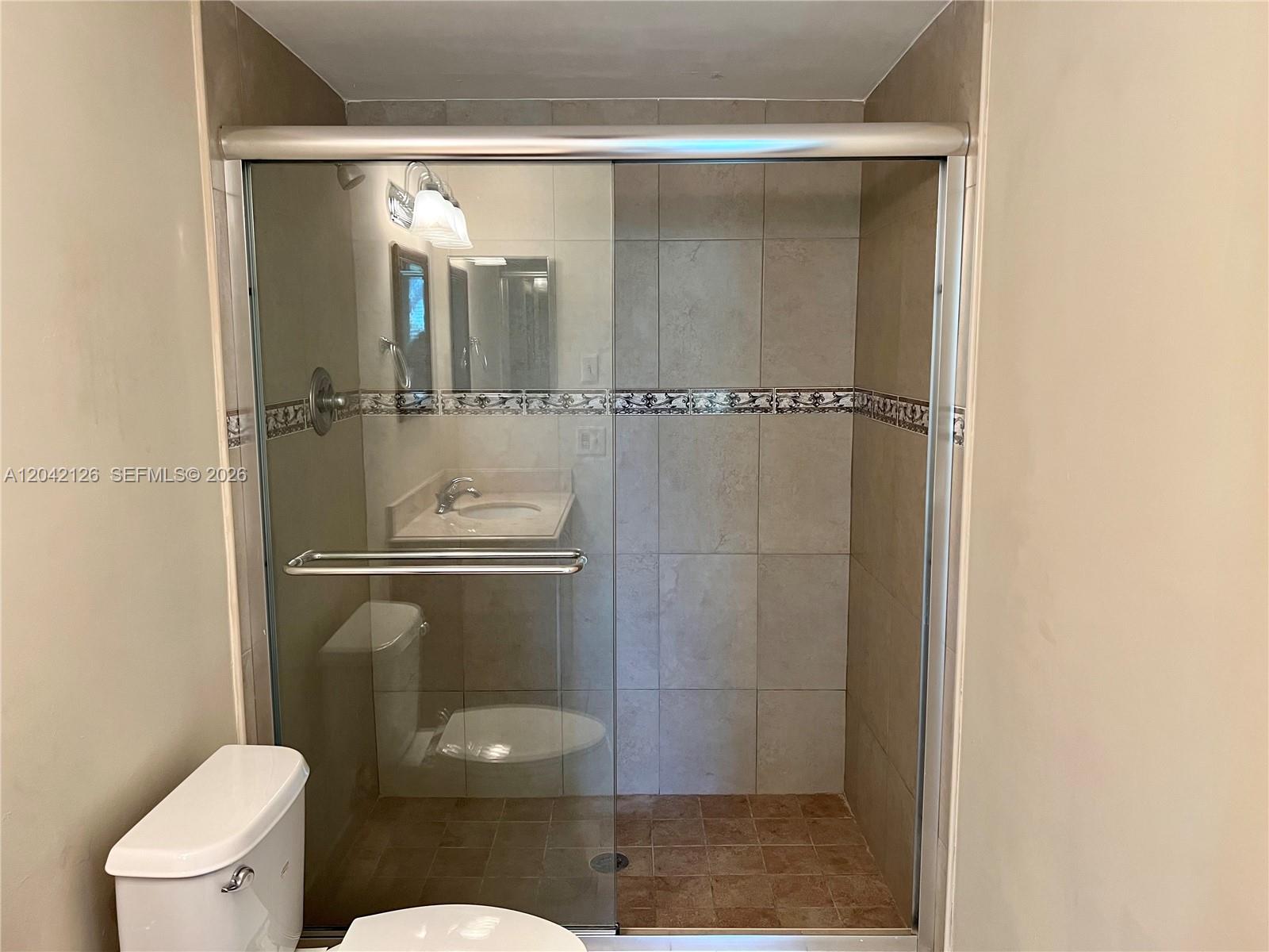 102 2 / 2 1150 sq. ft. $ 2026-06-23 0 foto