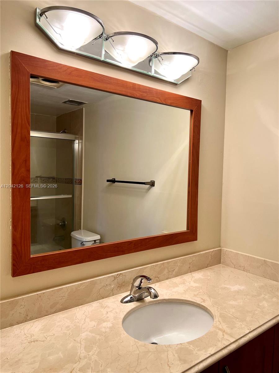 102 2 / 2 1150 sq. ft. $ 2026-06-23 0 foto