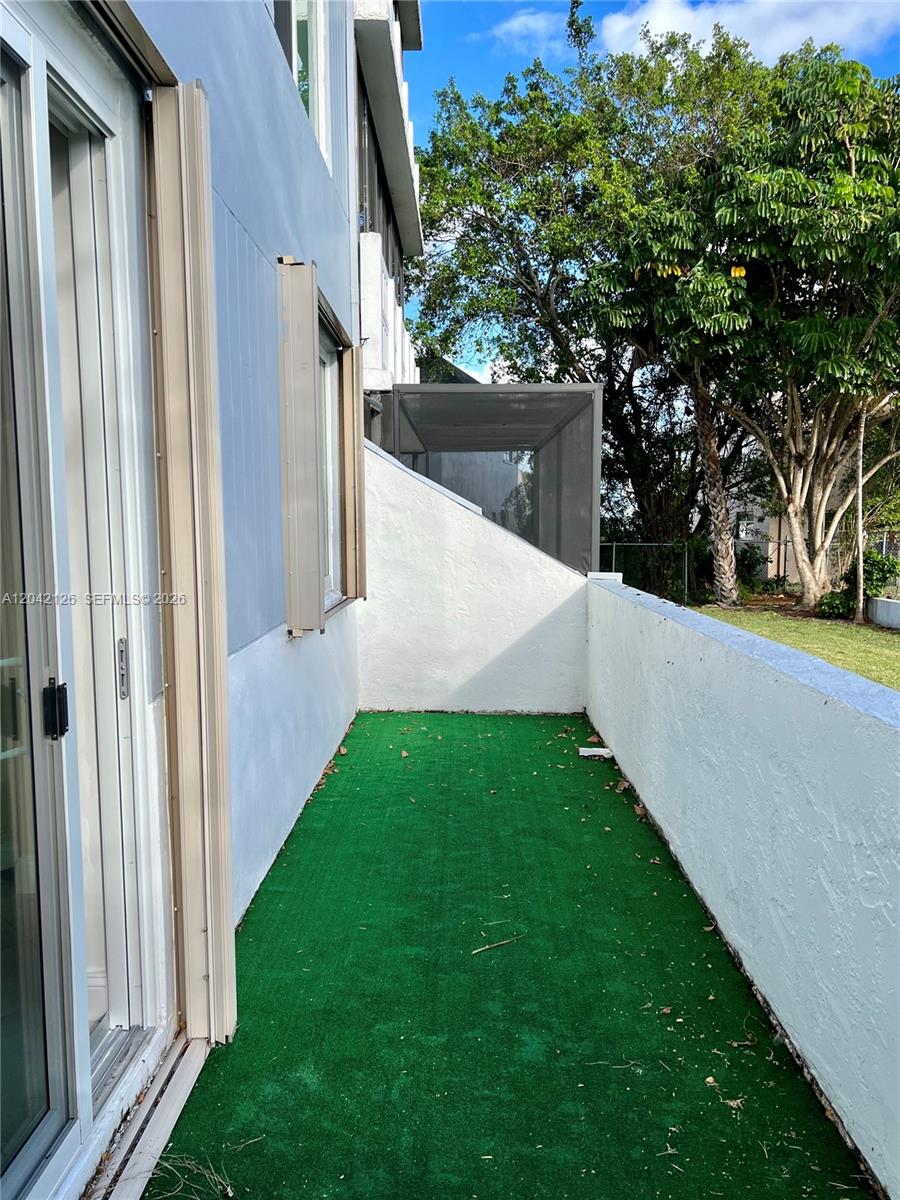 102 2 / 2 1150 sq. ft. $ 2026-06-23 0 foto