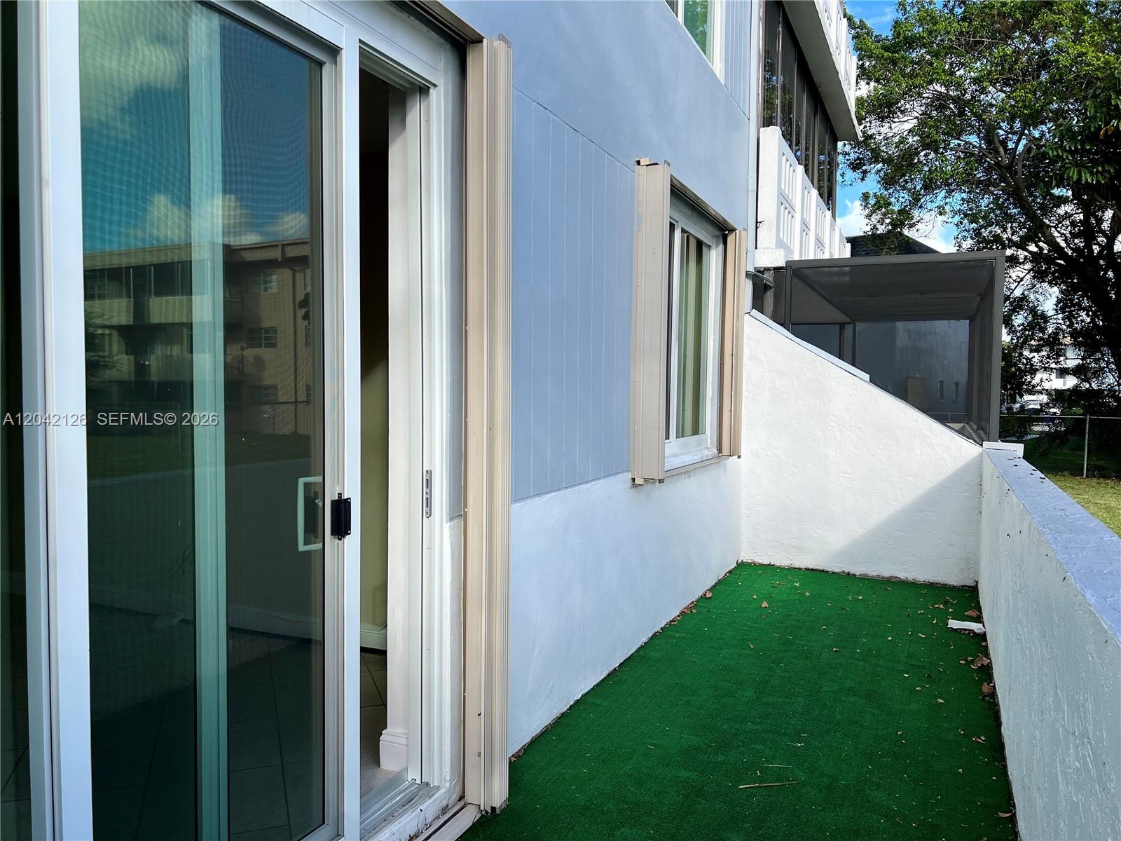 102 2 / 2 1150 sq. ft. $ 2026-06-23 0 foto