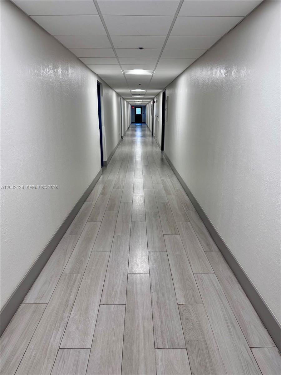 102 2 / 2 1150 sq. ft. $ 2026-06-23 0 foto