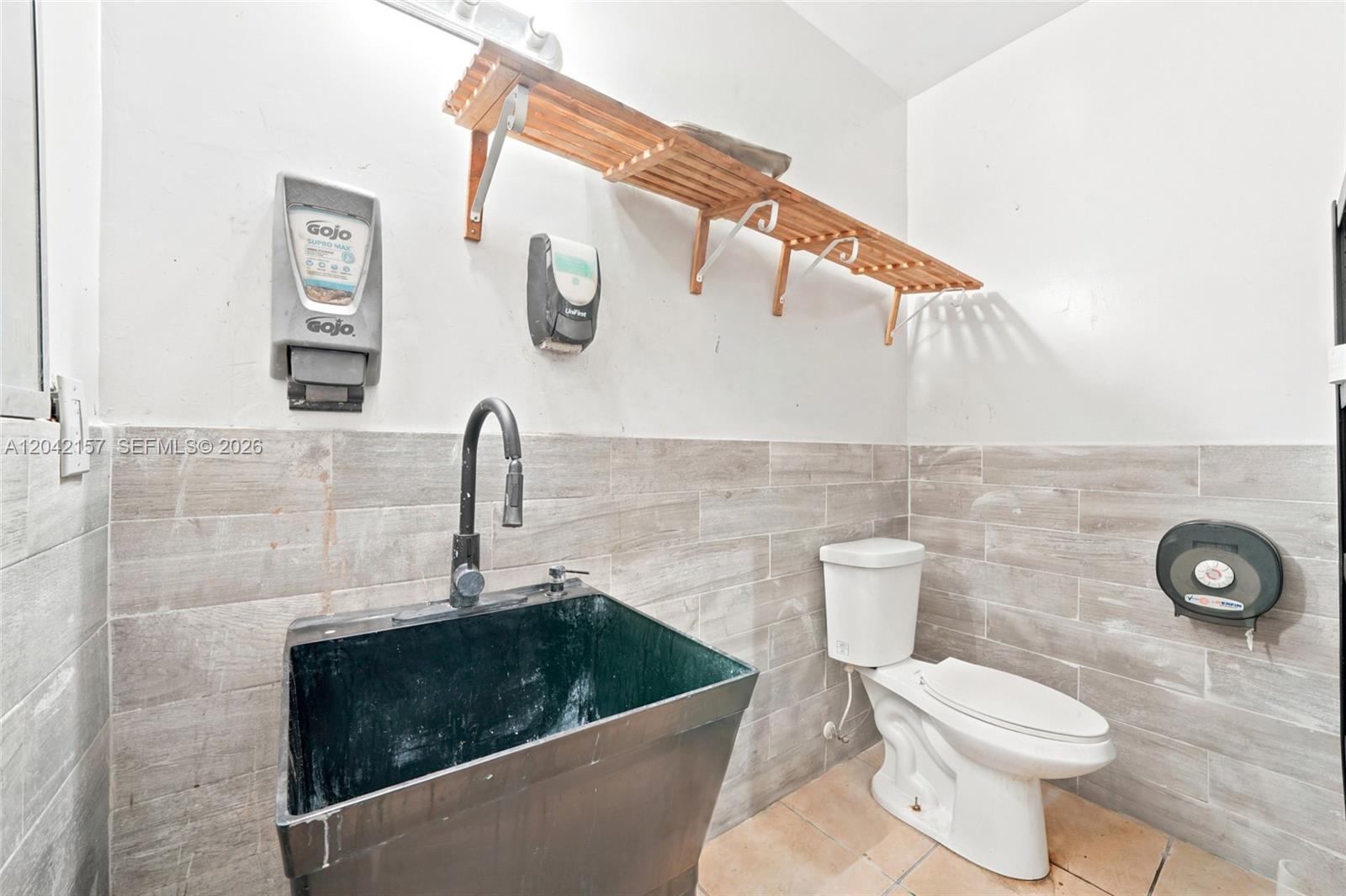 See details / sq. ft. $ 2026-06-23 0 Photo