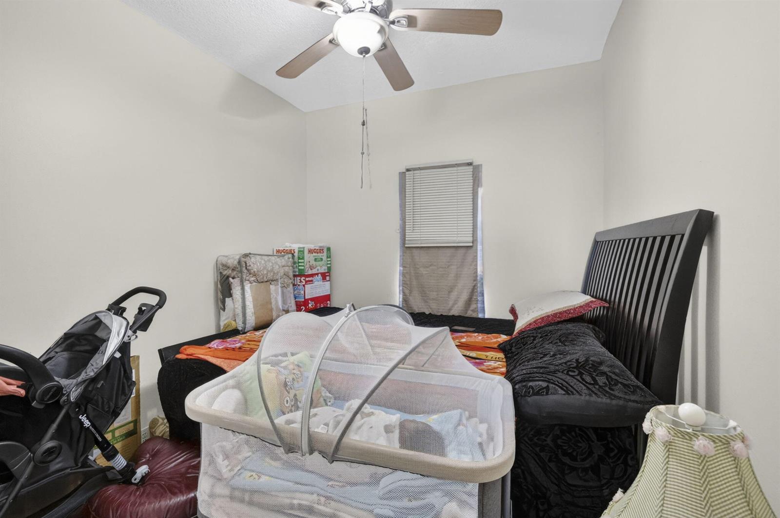   / 0 902 sq. ft. $ 2026-06-25 0 foto