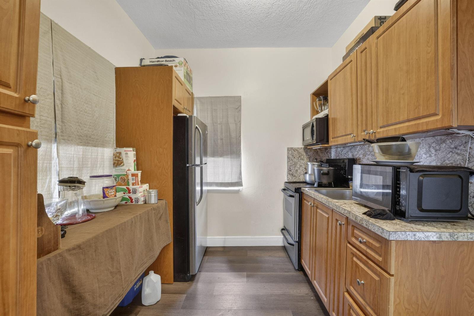   / 0 902 sq. ft. $ 2026-06-25 0 foto