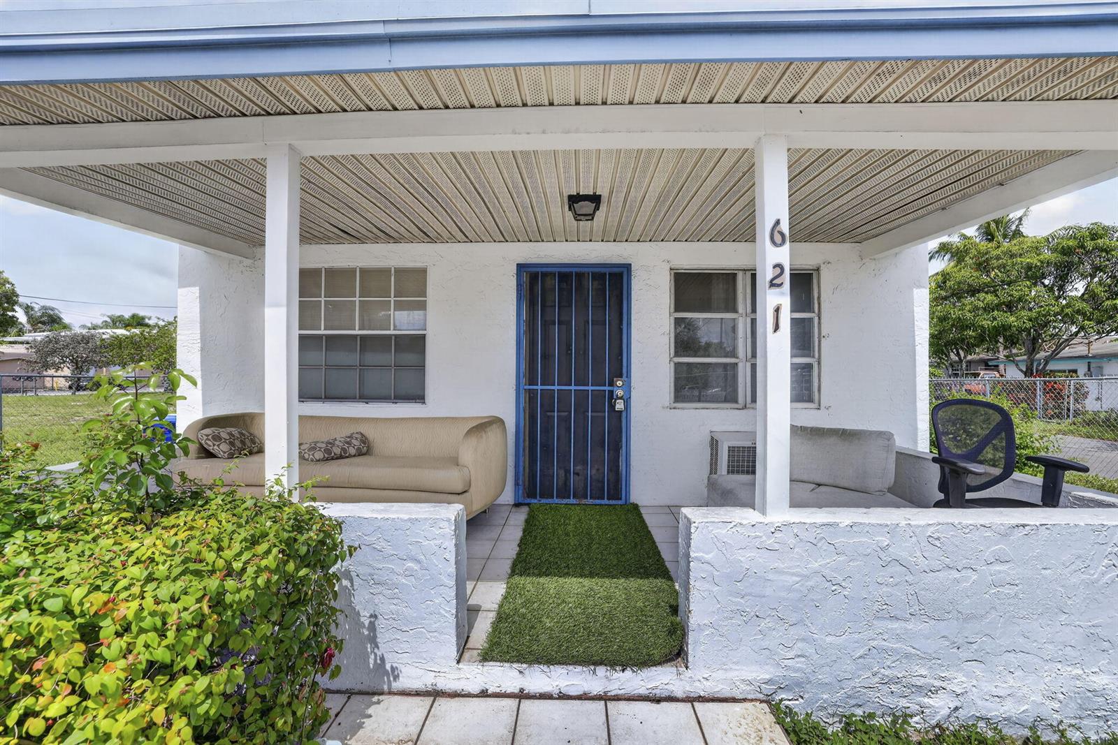   / 0 902 sq. ft. $ 2026-06-25 0 foto