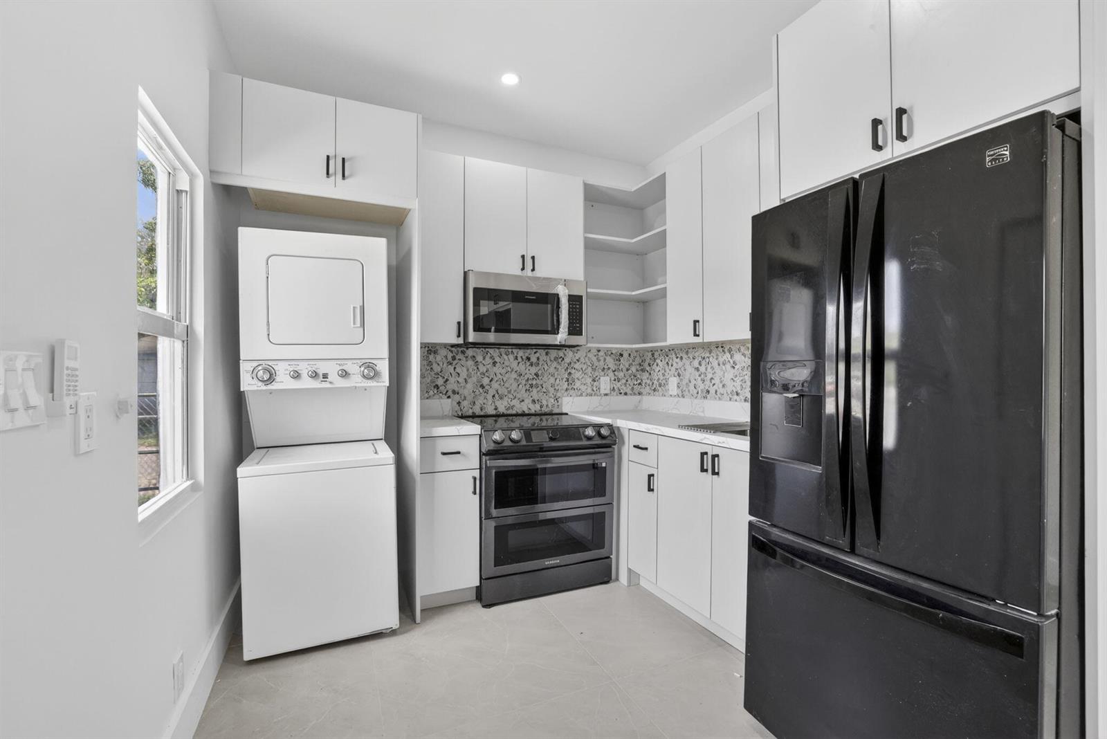   / 0 902 sq. ft. $ 2026-06-25 0 foto