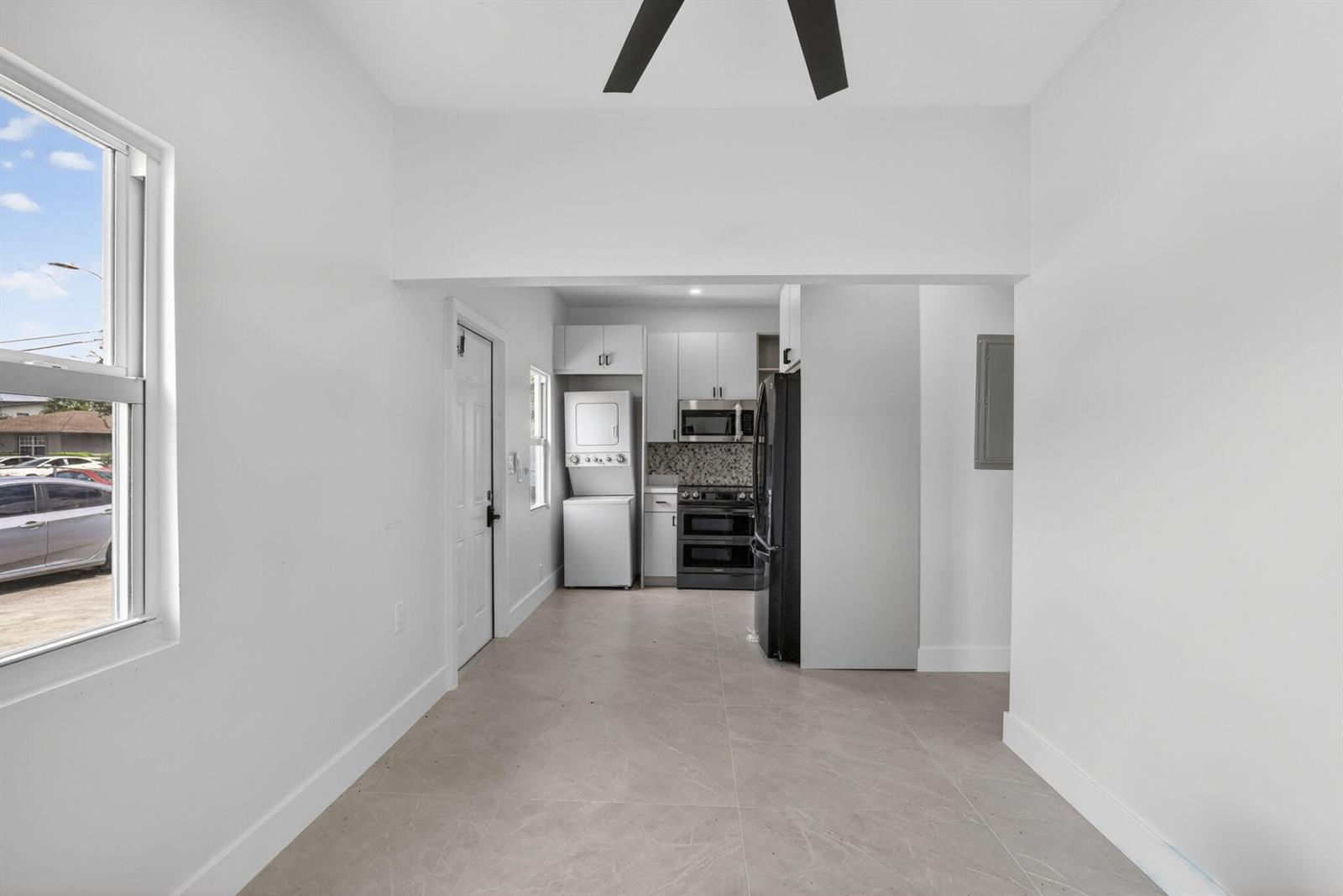   / 0 902 sq. ft. $ 2026-06-25 0 foto