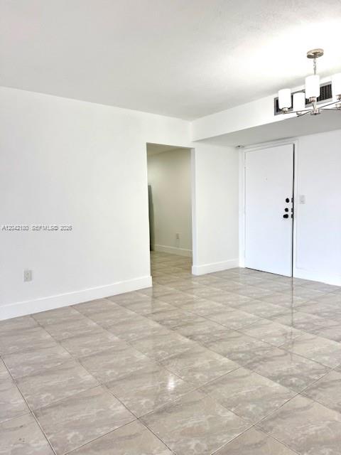 See details 2406 2 / 2 1232 sq. ft. $ 2026-06-23 0 Photo