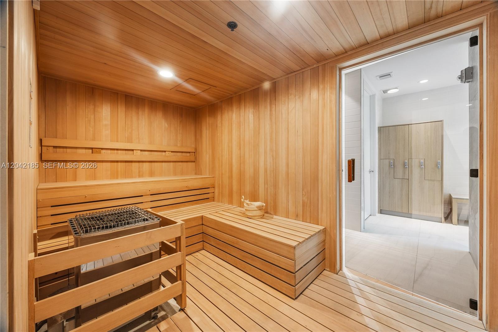 702 2 / 3 1384 sq. ft. $ 2026-06-23 0 Photo